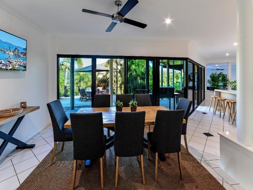 The Palms On Hamilton Island Villa ภายนอก รูปภาพ